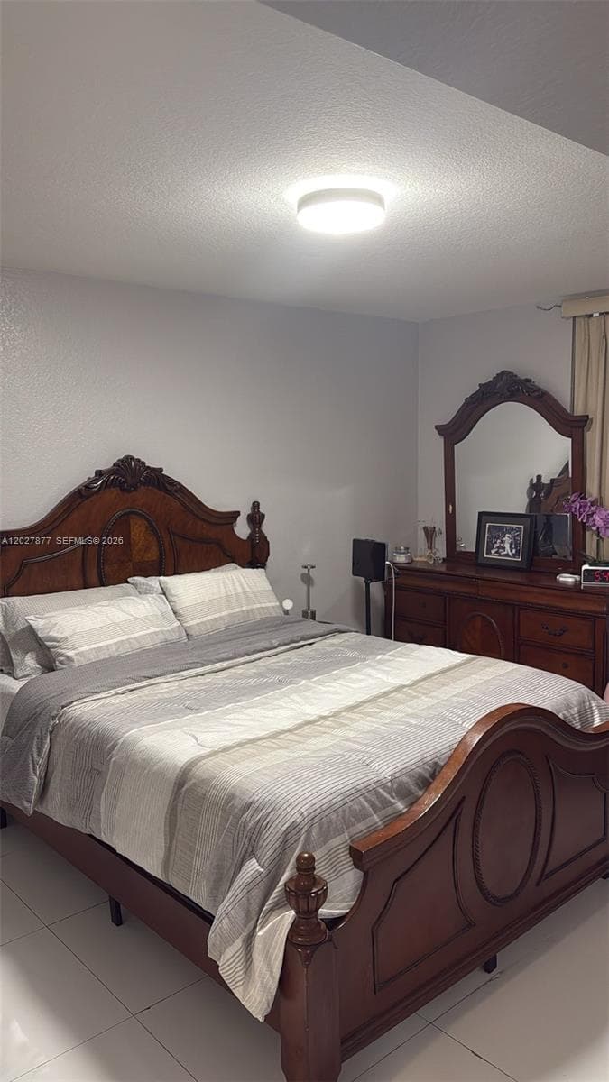 814 NW 36th Ave # 208, Miami FL 33125 — 7