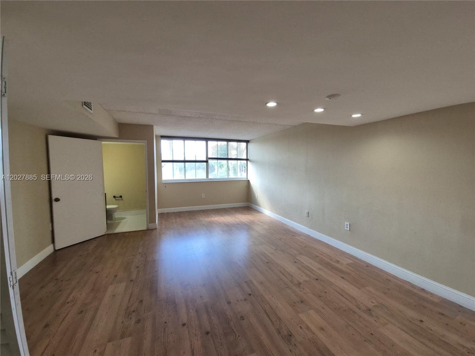 6045 NW 186th St # 308, Hialeah FL 33015 — 2