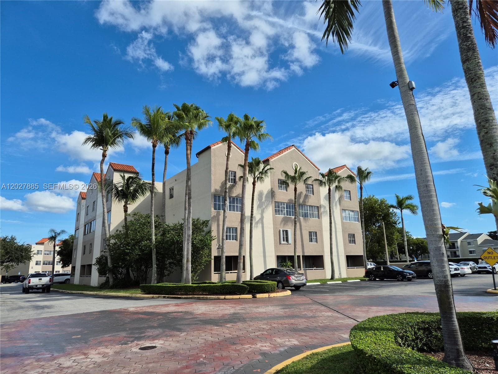 6045 NW 186th St # 308, Hialeah FL 33015 — 11