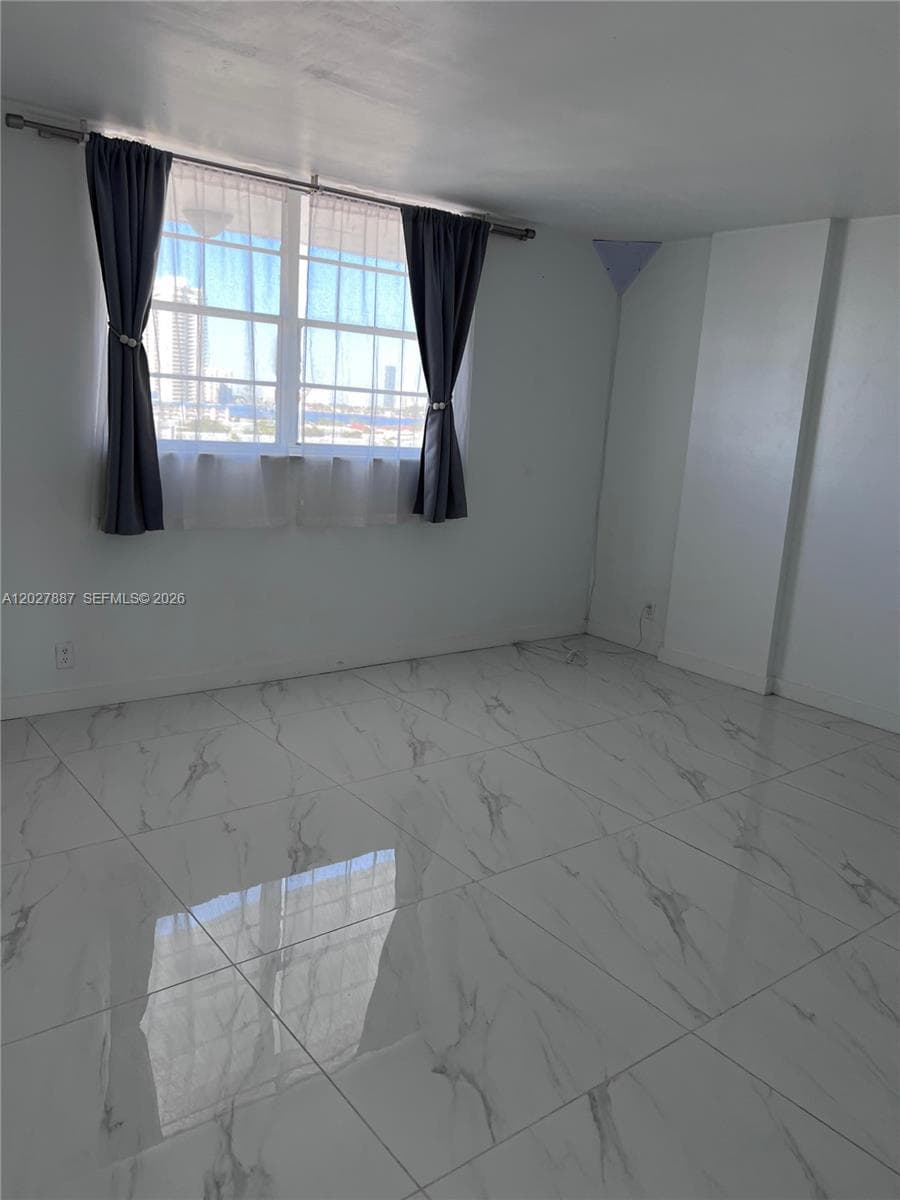 3545 NE 166th St # 1004, North Miami Beach FL 33160 — 9