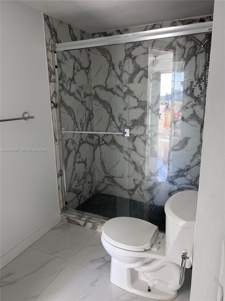 3545 NE 166th St # 1004, North Miami Beach FL 33160 — 10