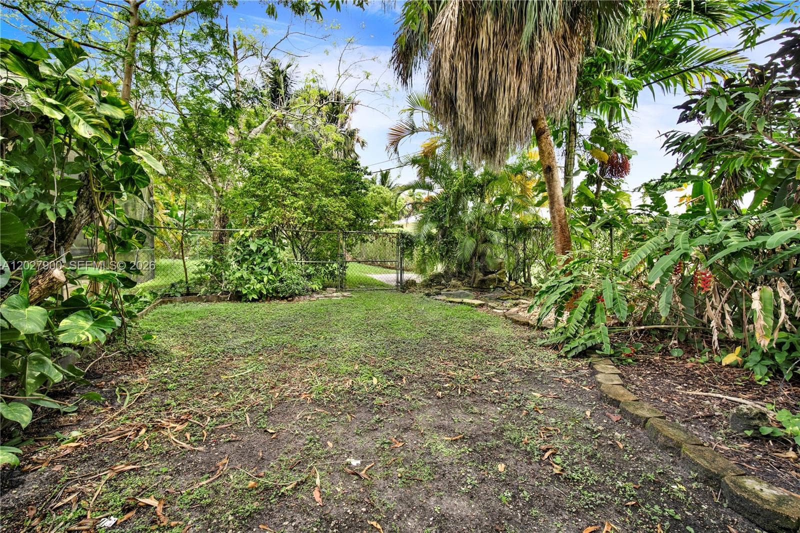 6980 SW 104th St, Pinecrest FL 33156 — 42