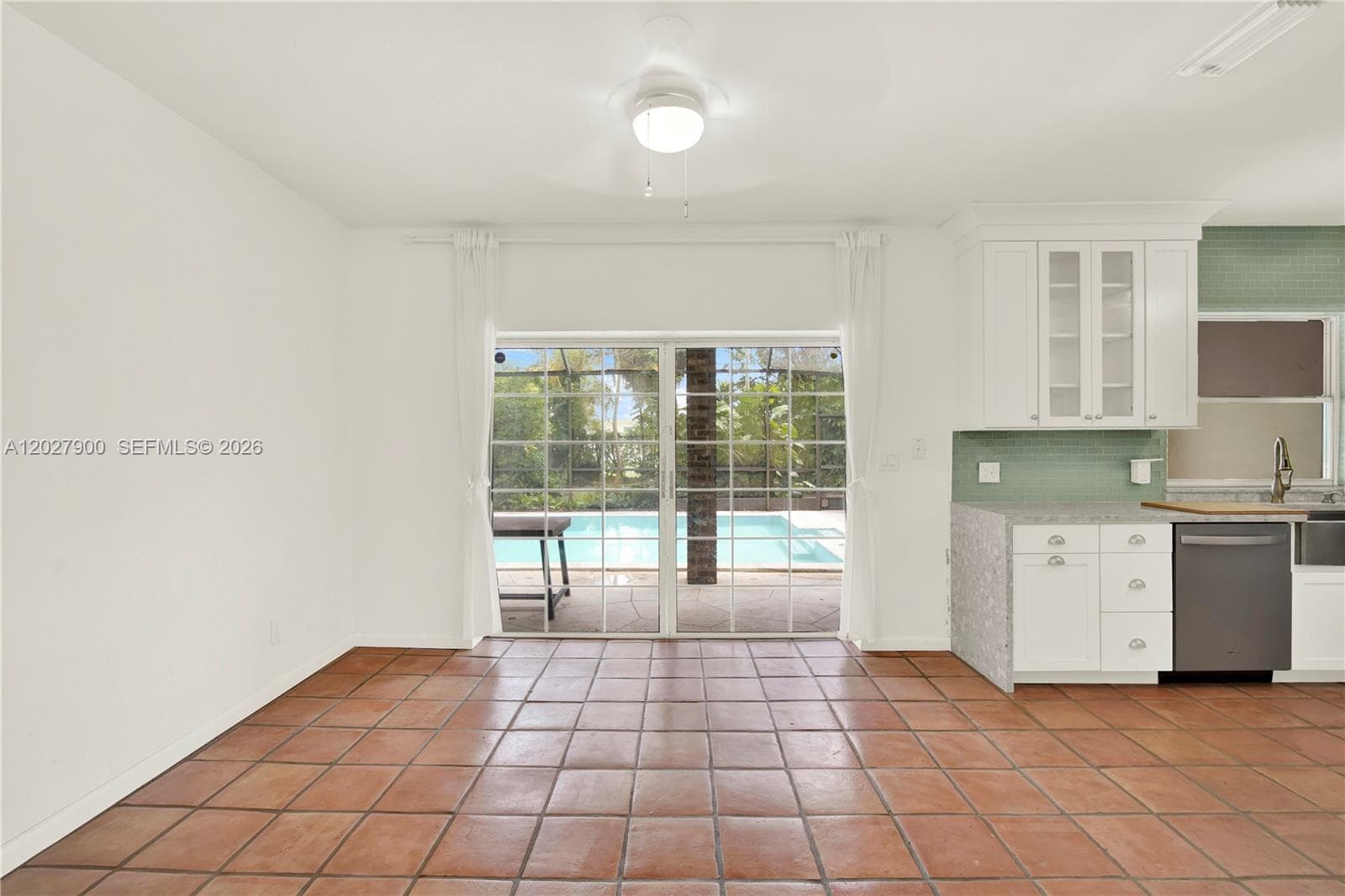 6980 SW 104th St, Pinecrest FL 33156 — 13