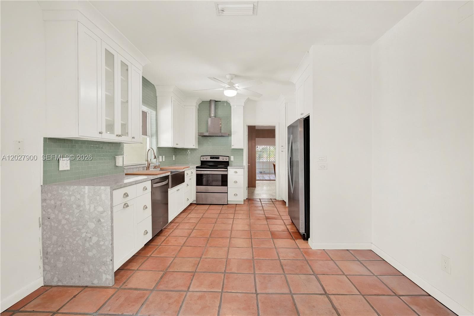 6980 SW 104th St, Pinecrest FL 33156 — 16