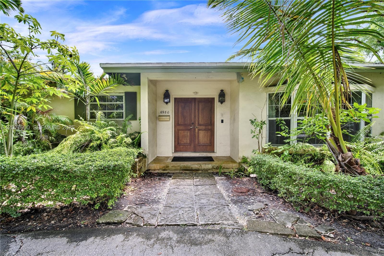 6980 SW 104th St, Pinecrest FL 33156 — 1