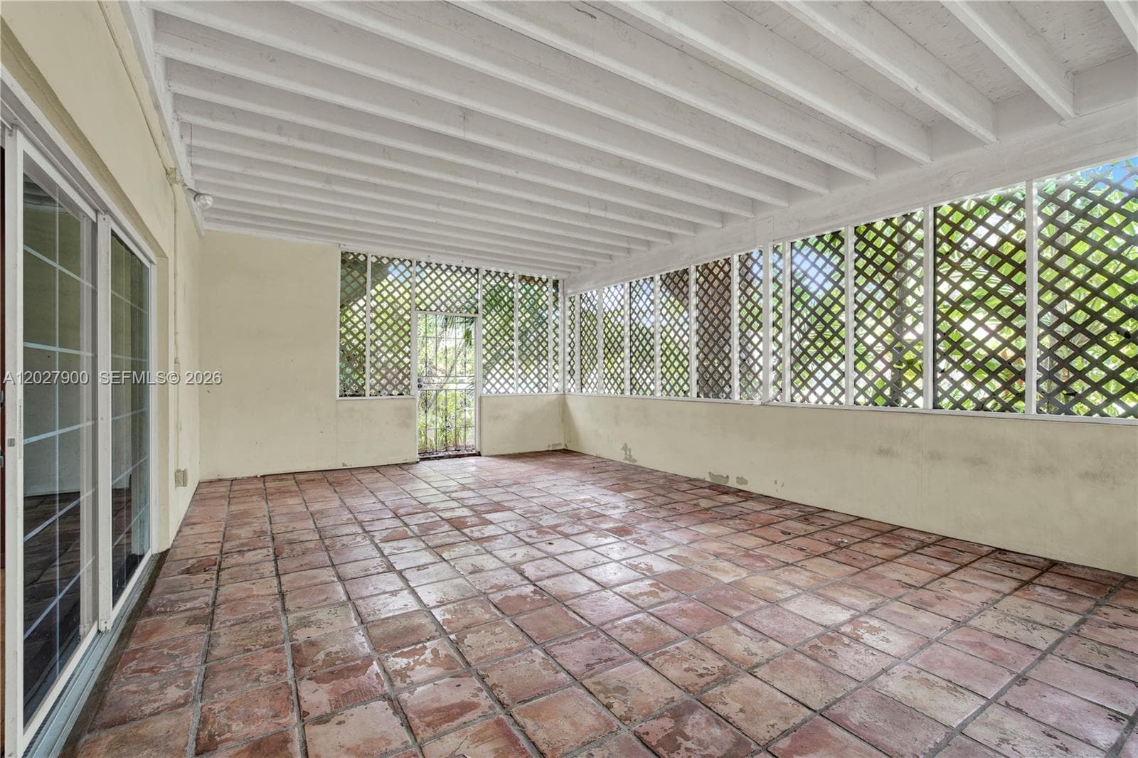 6980 SW 104th St, Pinecrest FL 33156 — 9