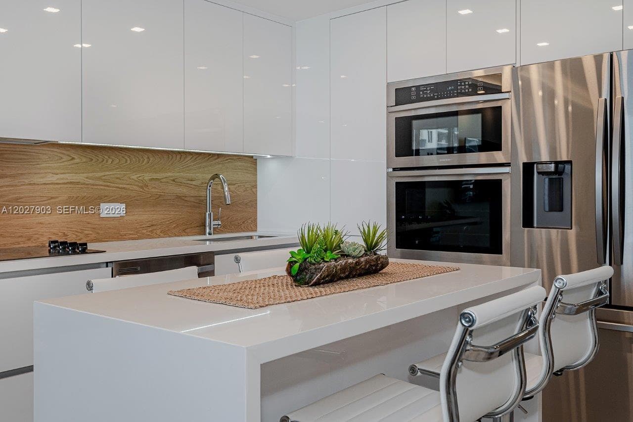 2301 Collins Ave # 739, Miami Beach FL 33139 — 25