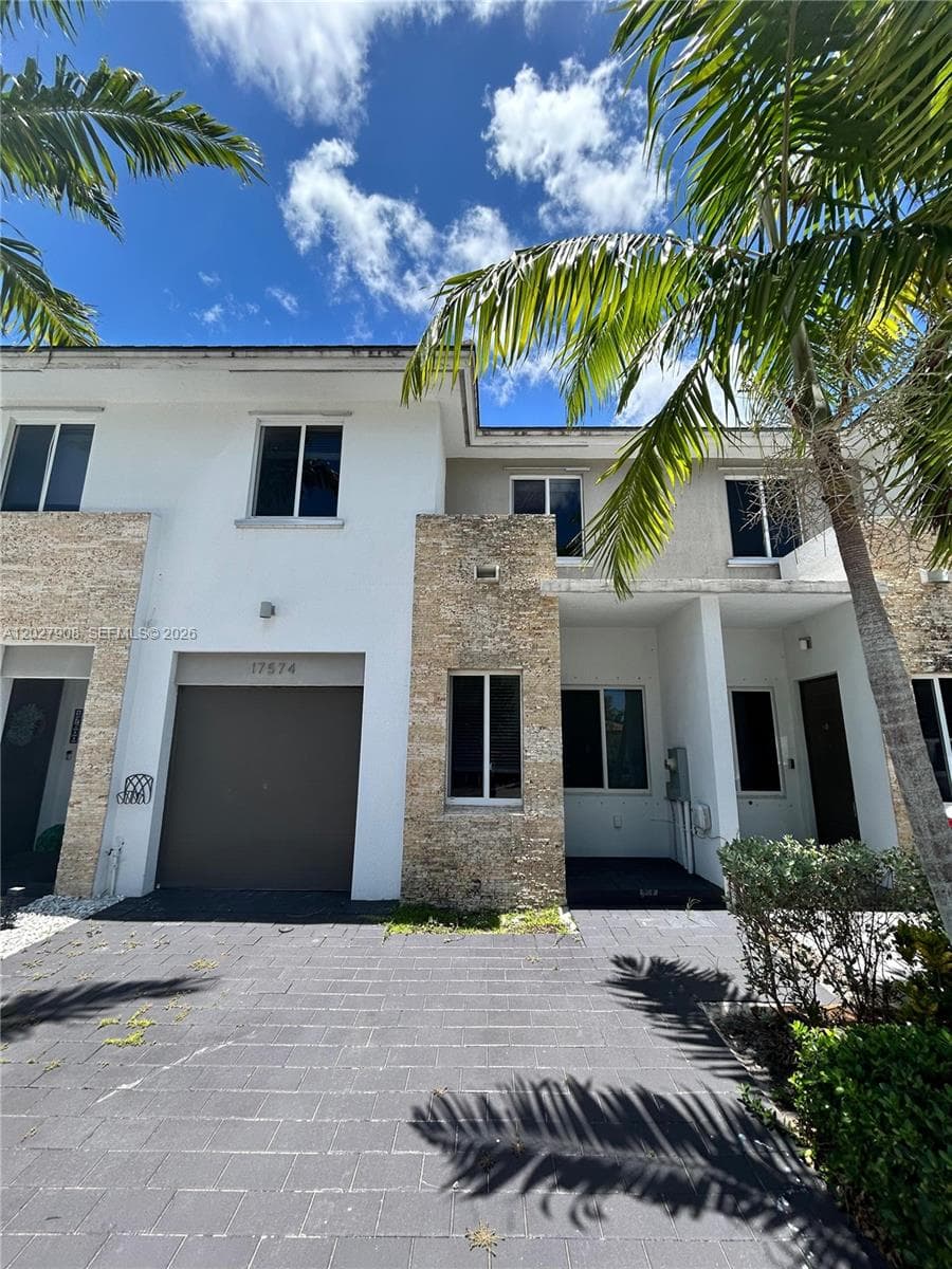 Venetian Parc West, Miami, FL — 1
