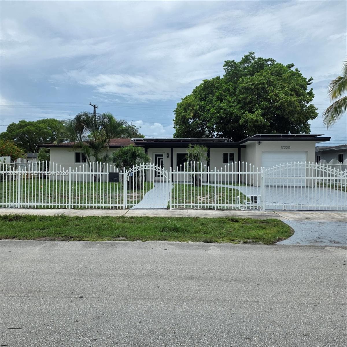 17330 NW 46th Ave, Miami Gardens FL 33055 — 1