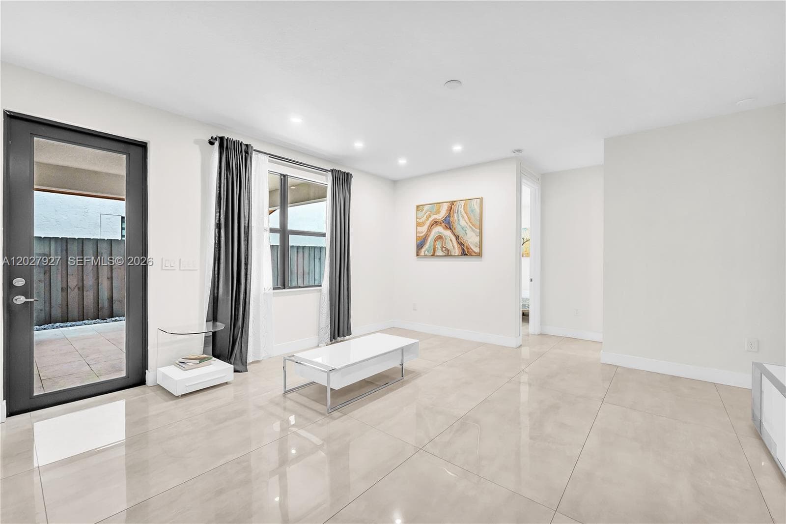10250 NW 76th Ter, Doral FL 33178 — 15