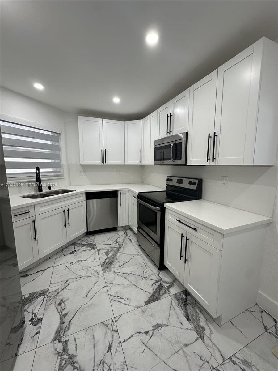 680 NW 124th Pl, Miami FL 33182 — 3