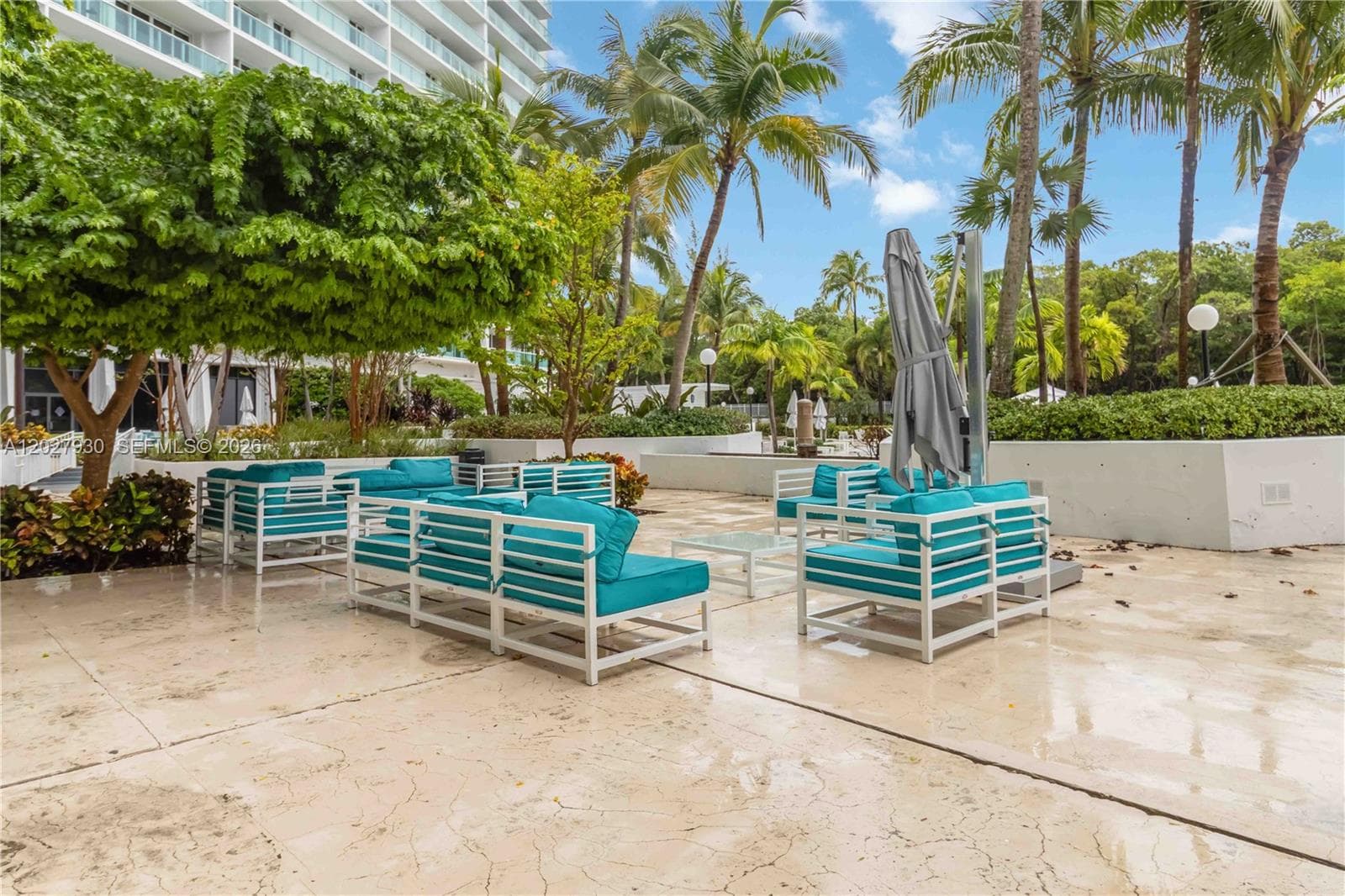 100 Bayview Dr # 2014, Sunny Isles Beach FL 33160 — 42