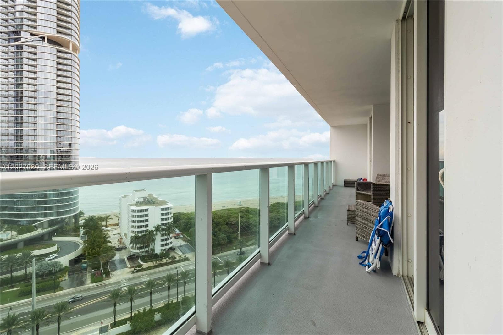 100 Bayview Dr # 2014, Sunny Isles Beach FL 33160 — 34