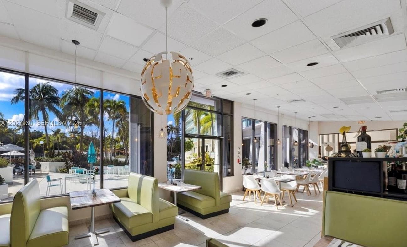 100 Bayview Dr # 2014, Sunny Isles Beach FL 33160 — 10