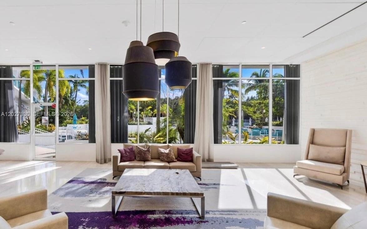 100 Bayview Dr # 2014, Sunny Isles Beach FL 33160 — 14