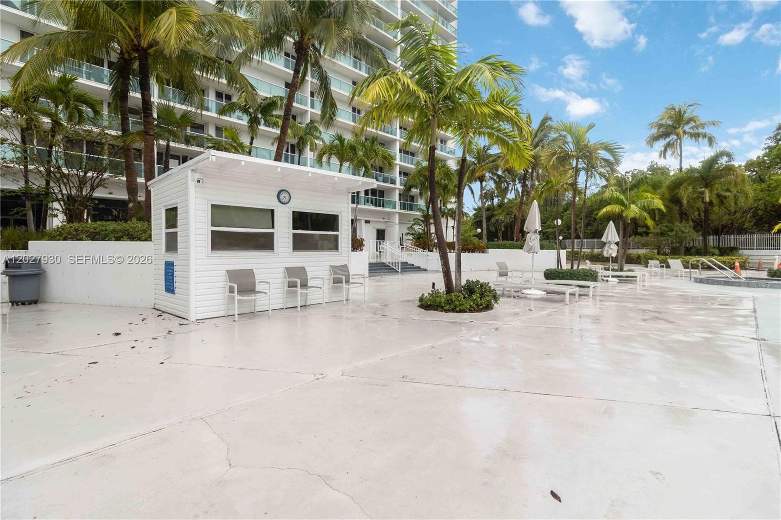100 Bayview Dr # 2014, Sunny Isles Beach FL 33160 — 51