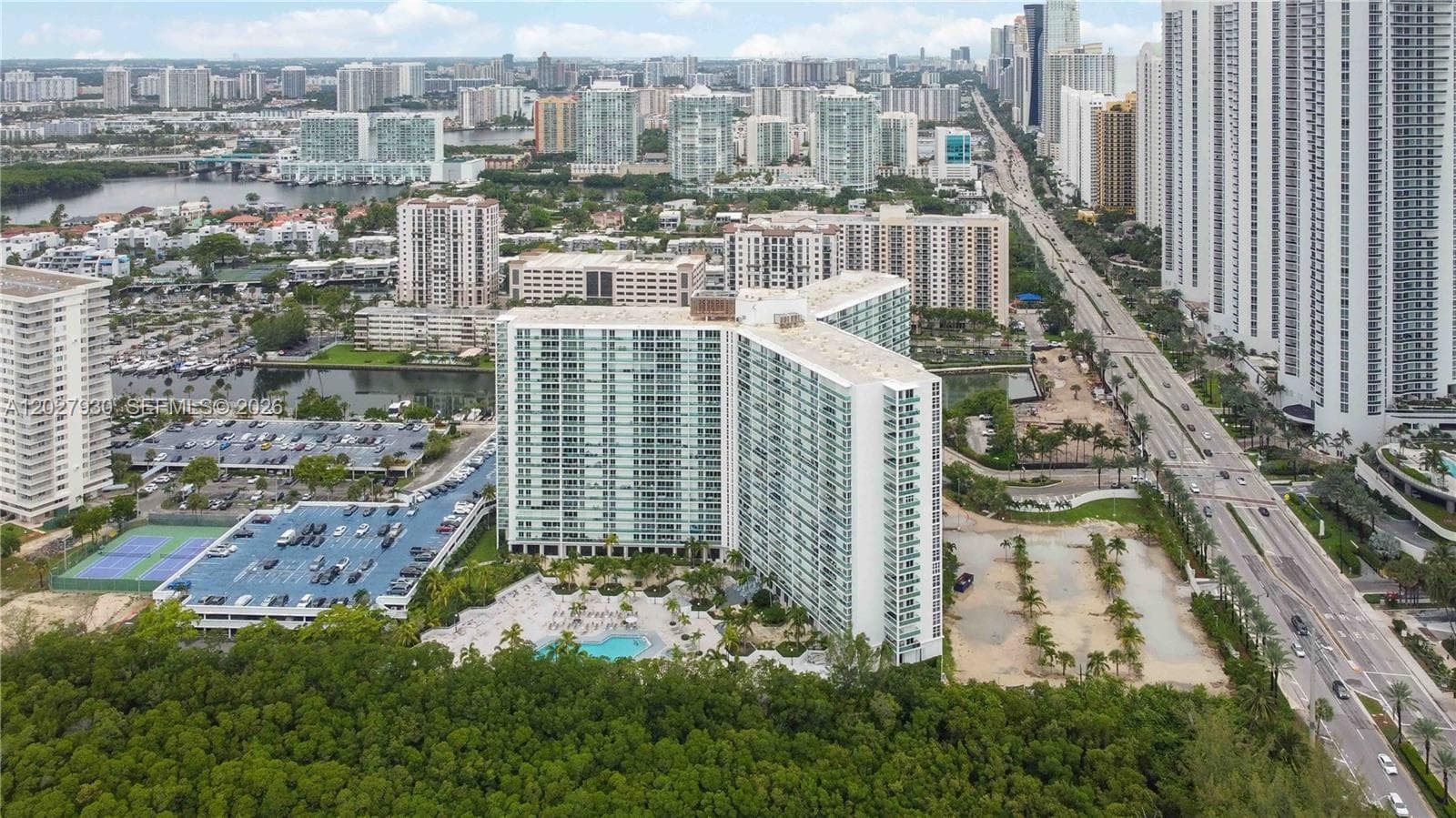 100 Bayview Dr # 2014, Sunny Isles Beach FL 33160 — 4