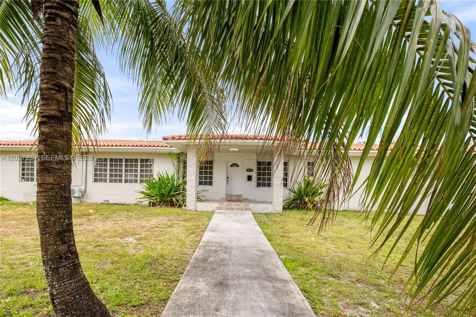 1895 NW 175th St, Miami Gardens FL 33056 — 36