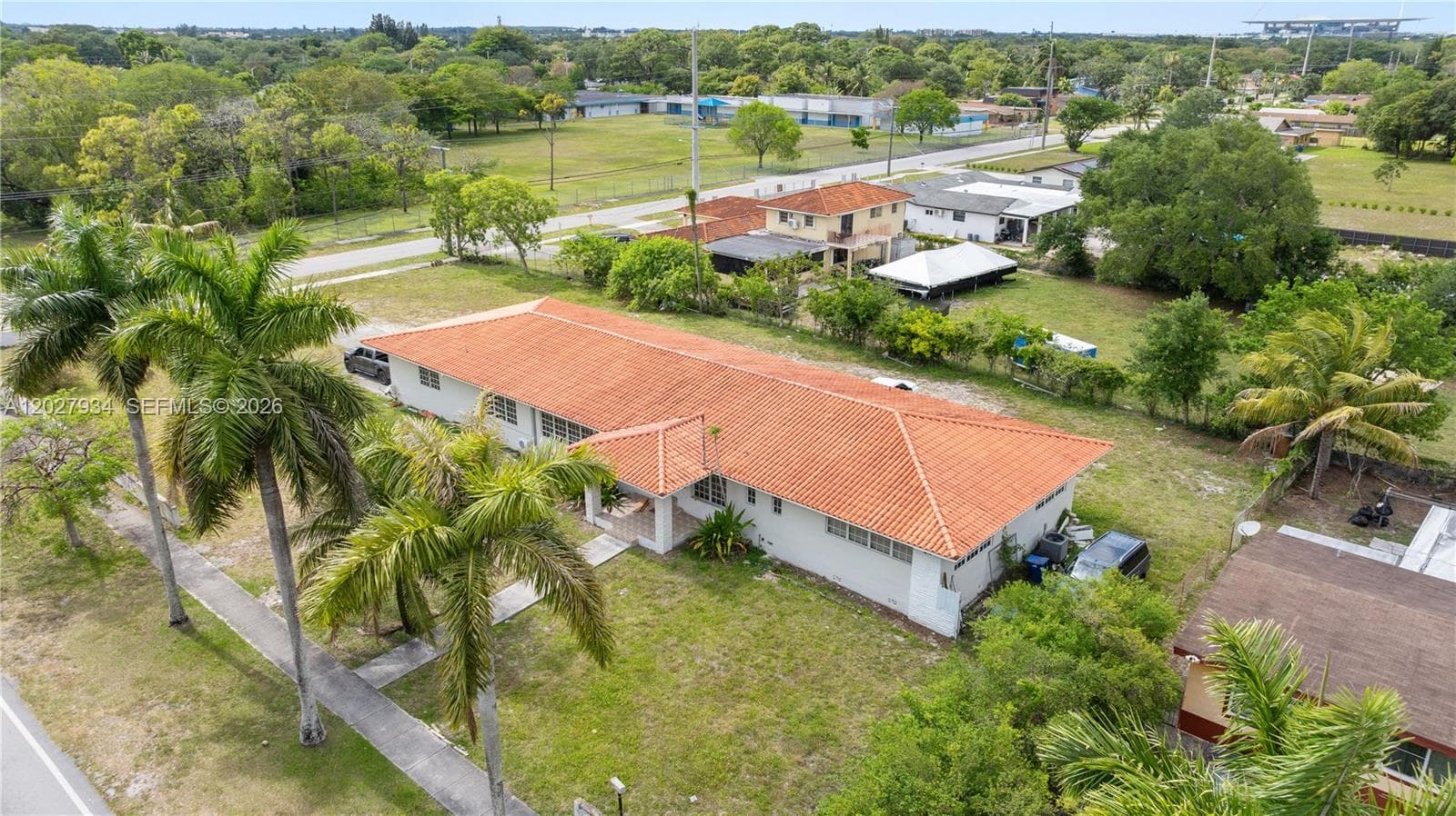 1895 NW 175th St, Miami Gardens FL 33056 — 24