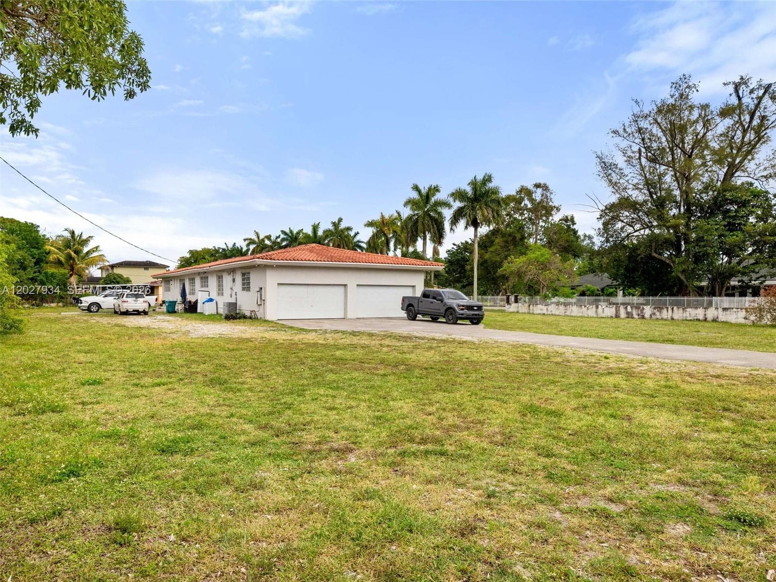 1895 NW 175th St, Miami Gardens FL 33056 — 25