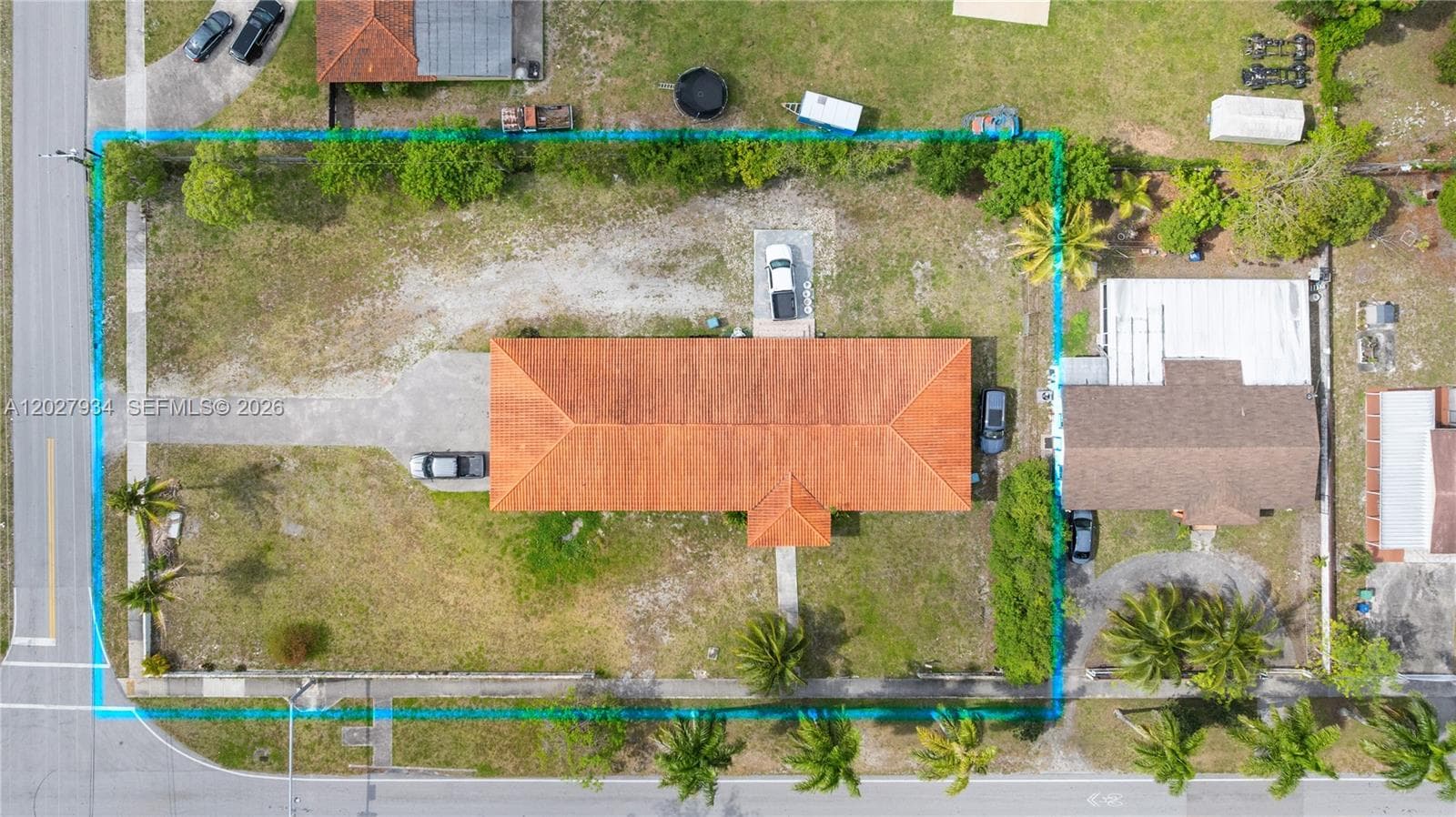 1895 NW 175th St, Miami Gardens FL 33056 — 21