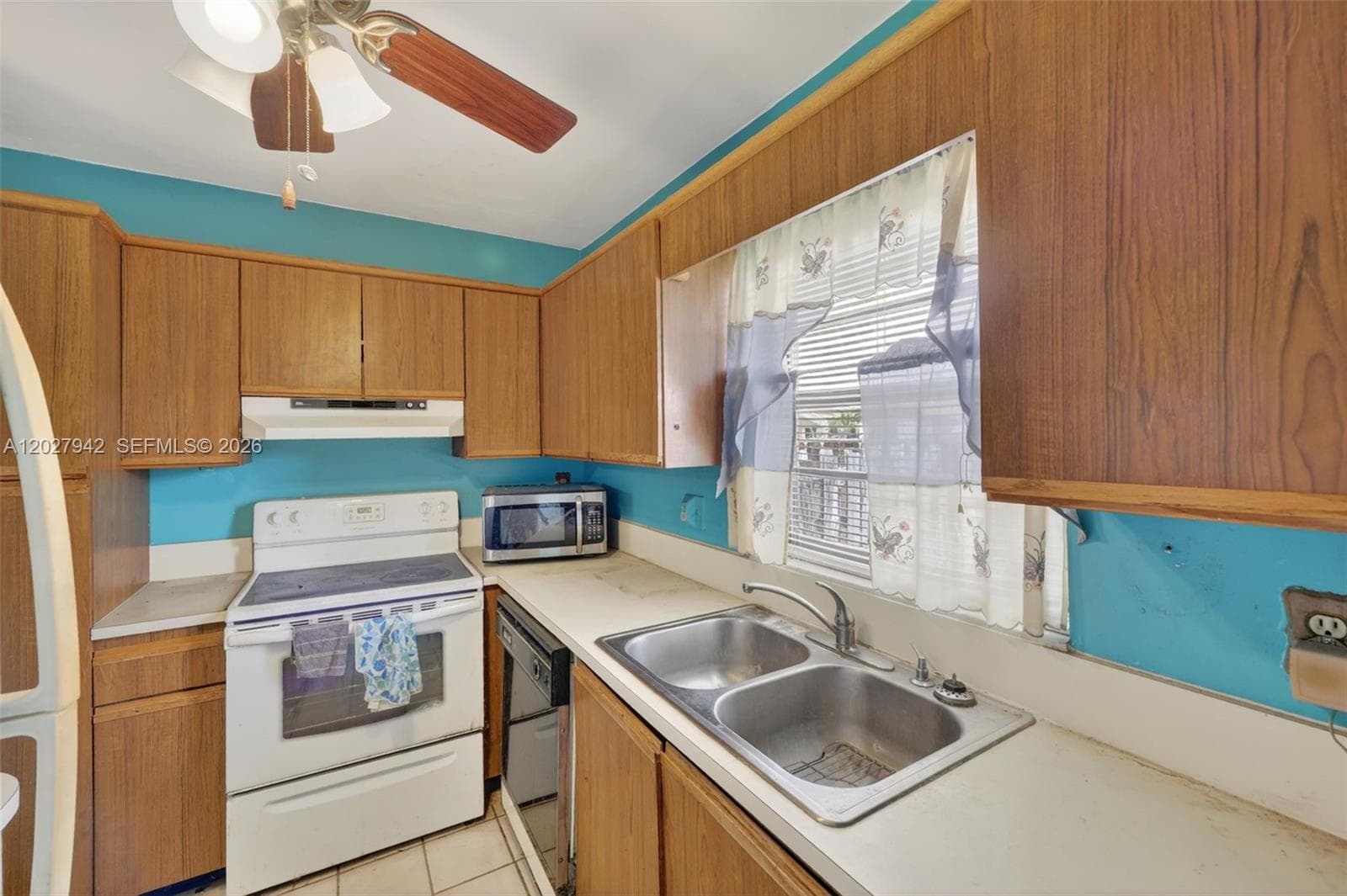 1427 Towhee St, Homestead FL 33035 — 13
