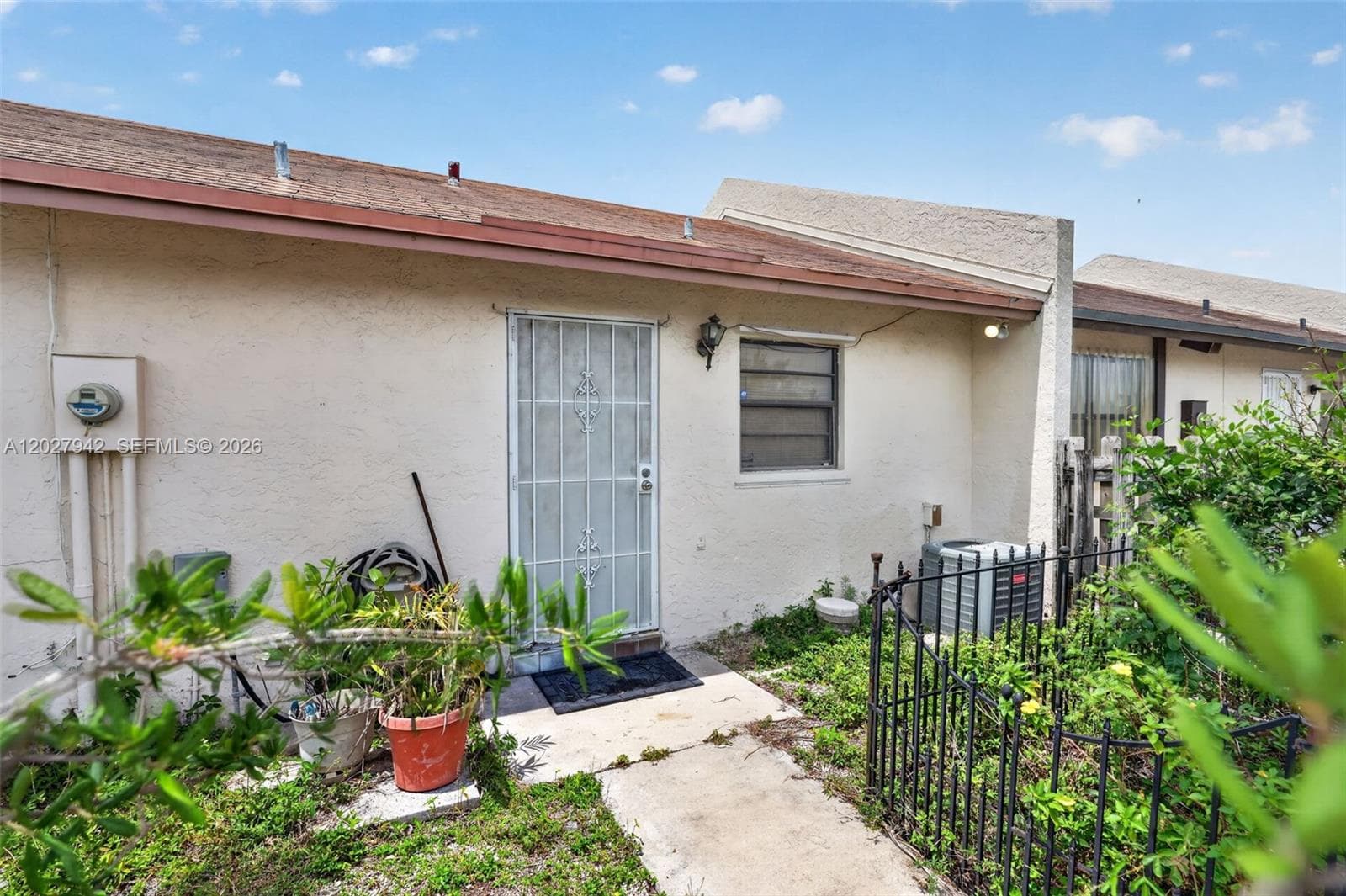 1427 Towhee St, Homestead FL 33035 — 1