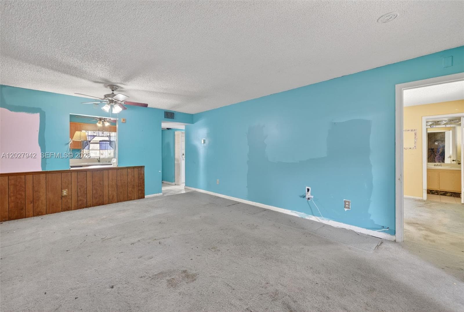 1427 Towhee St, Homestead FL 33035 — 9