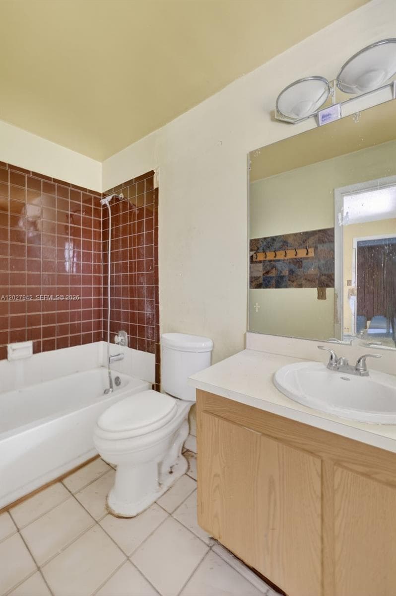 1427 Towhee St, Homestead FL 33035 — 21