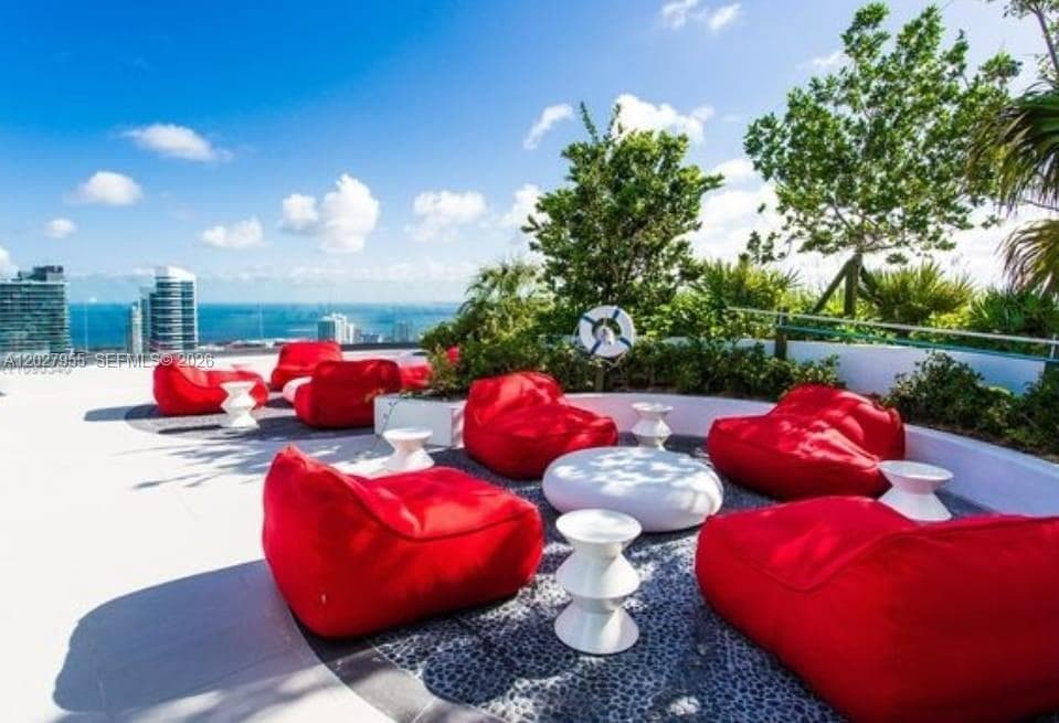 55 SW 9th St # 2709, Miami FL 33130 — 12