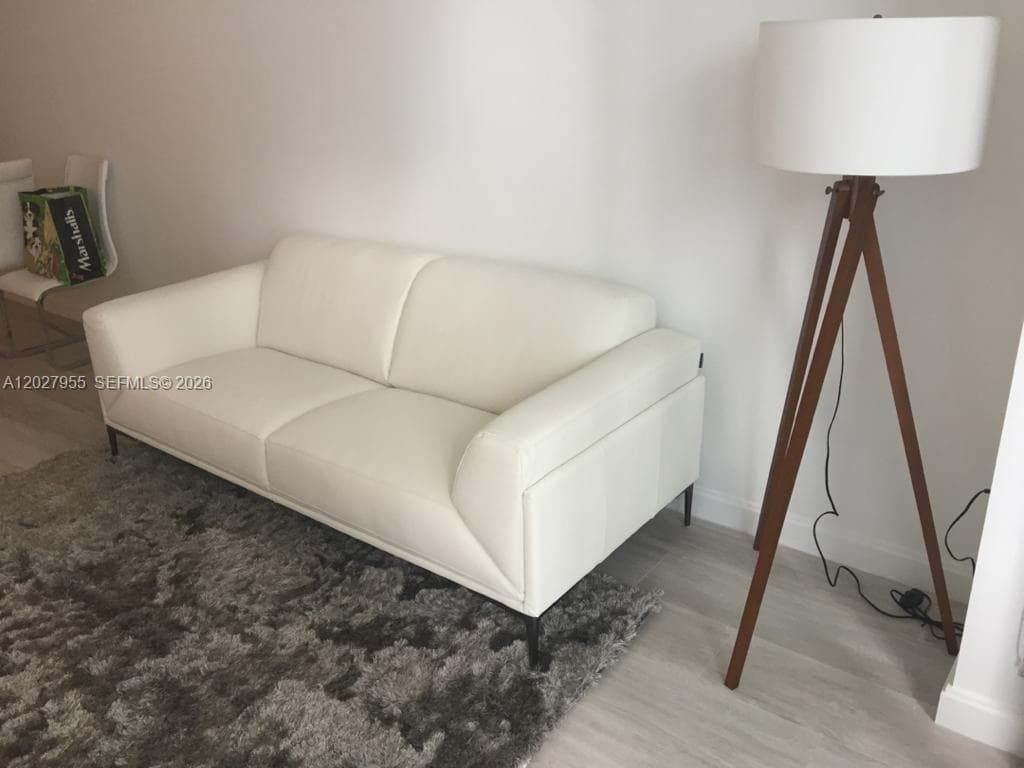 55 SW 9th St # 2709, Miami FL 33130 — 4