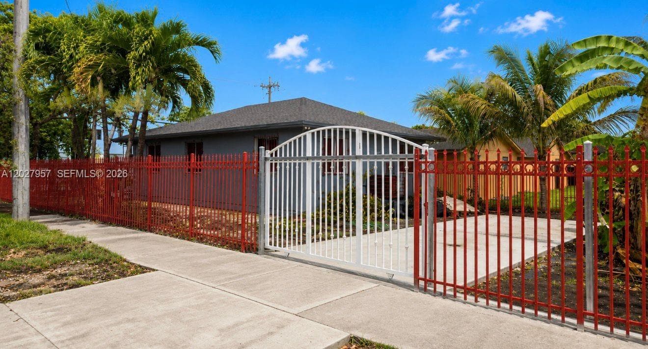 4952 NW 21st Ave # 0, Miami FL 33142 — 2