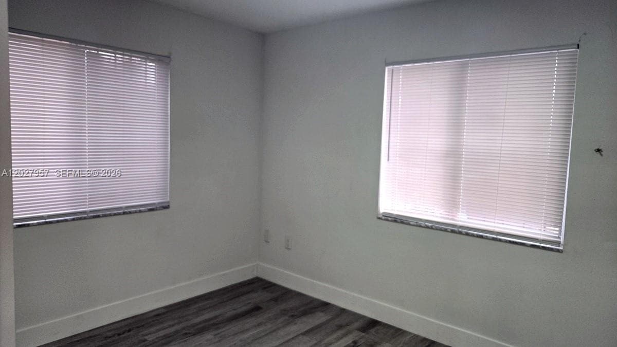 4952 NW 21st Ave # 0, Miami FL 33142 — 16