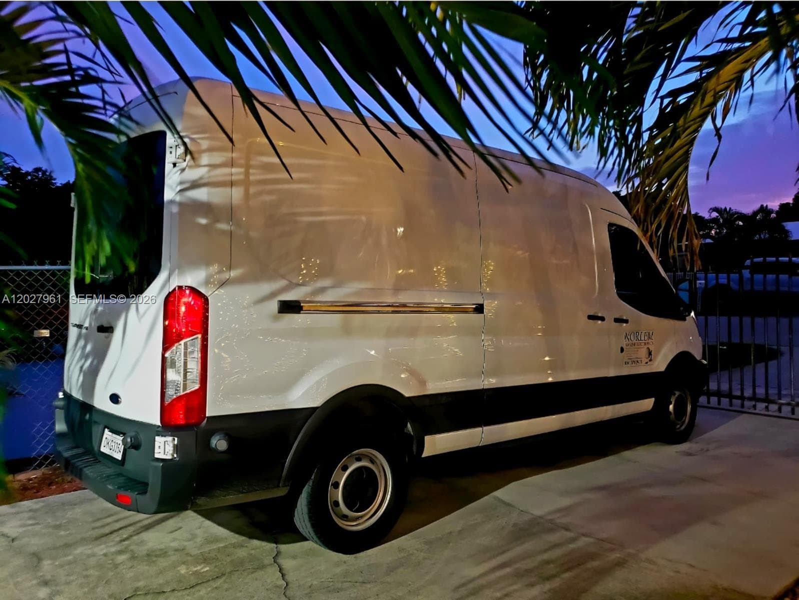 Miami, FL — 12