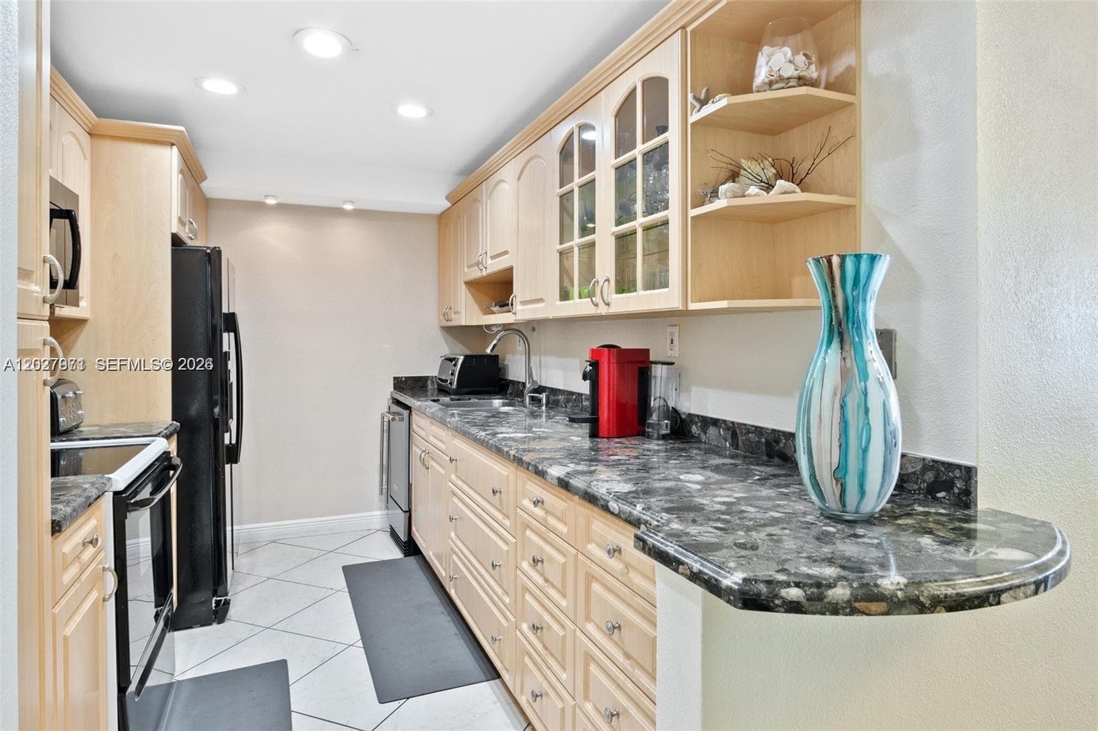 5401 Collins Ave # 807, Miami Beach FL 33140 — 13