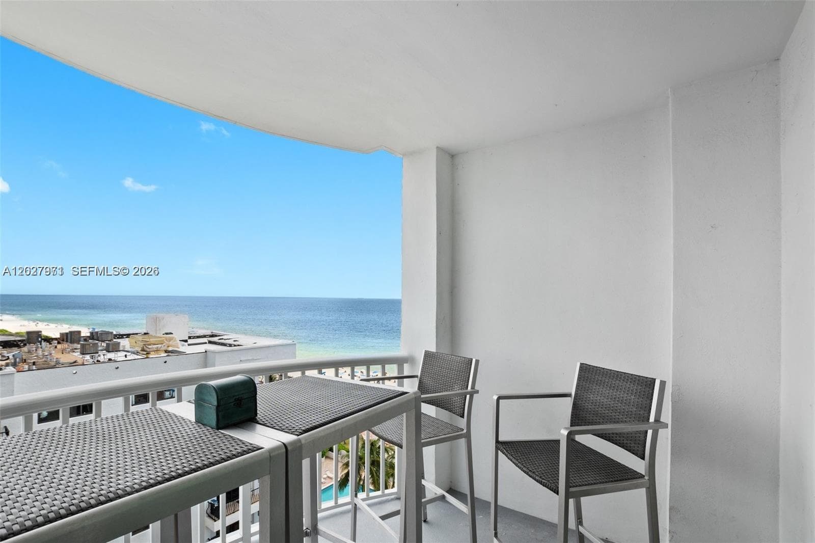 5401 Collins Ave # 807, Miami Beach FL 33140 — 5