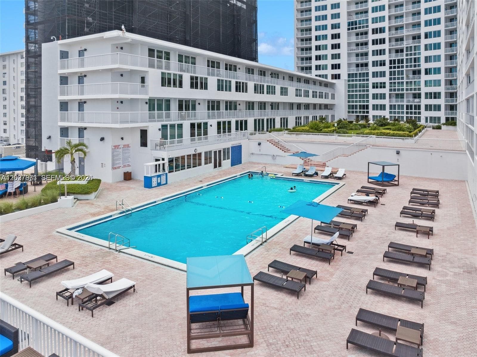 5401 Collins Ave # 807, Miami Beach FL 33140 — 30