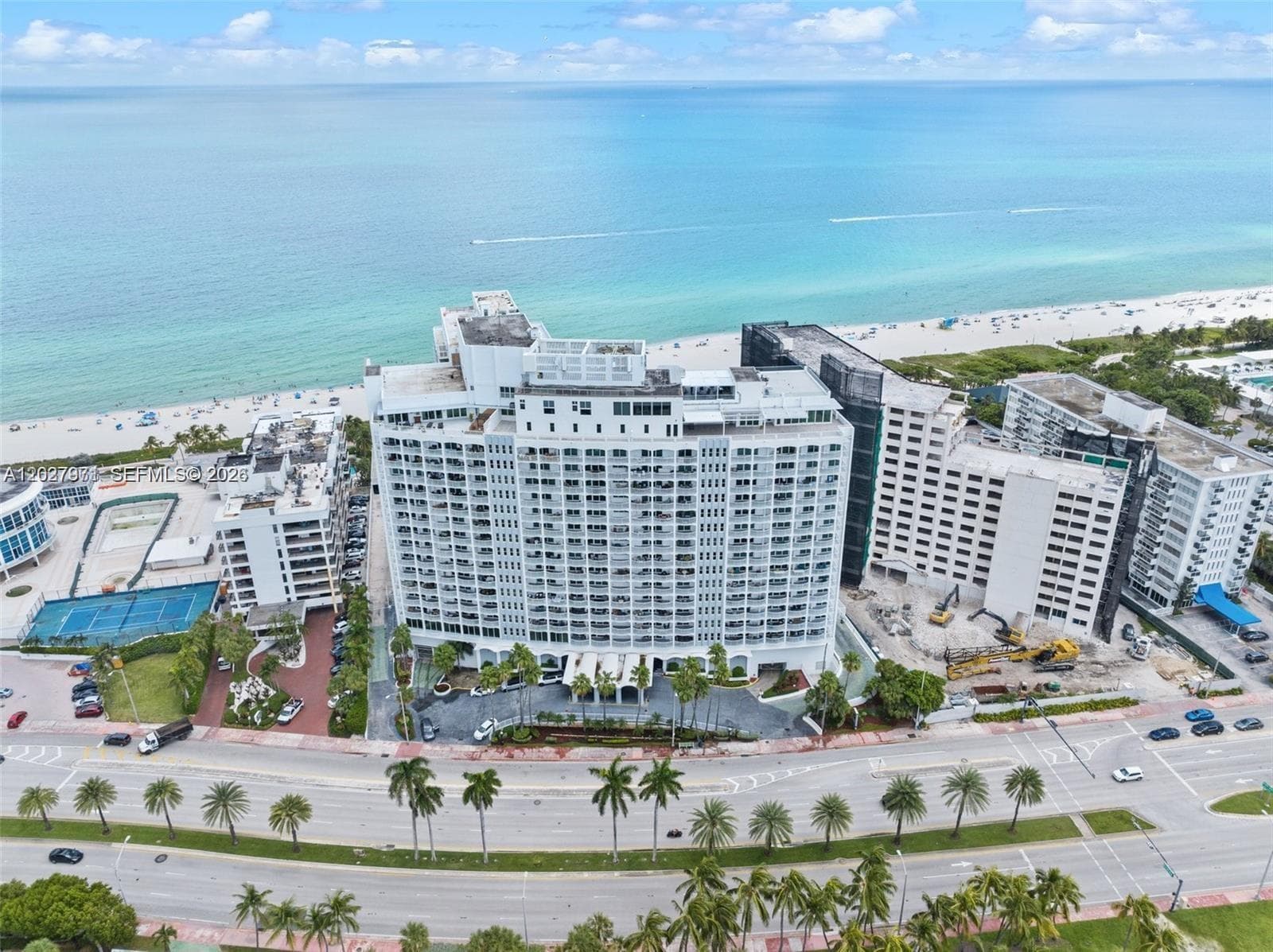 5401 Collins Ave # 807, Miami Beach FL 33140 — 40