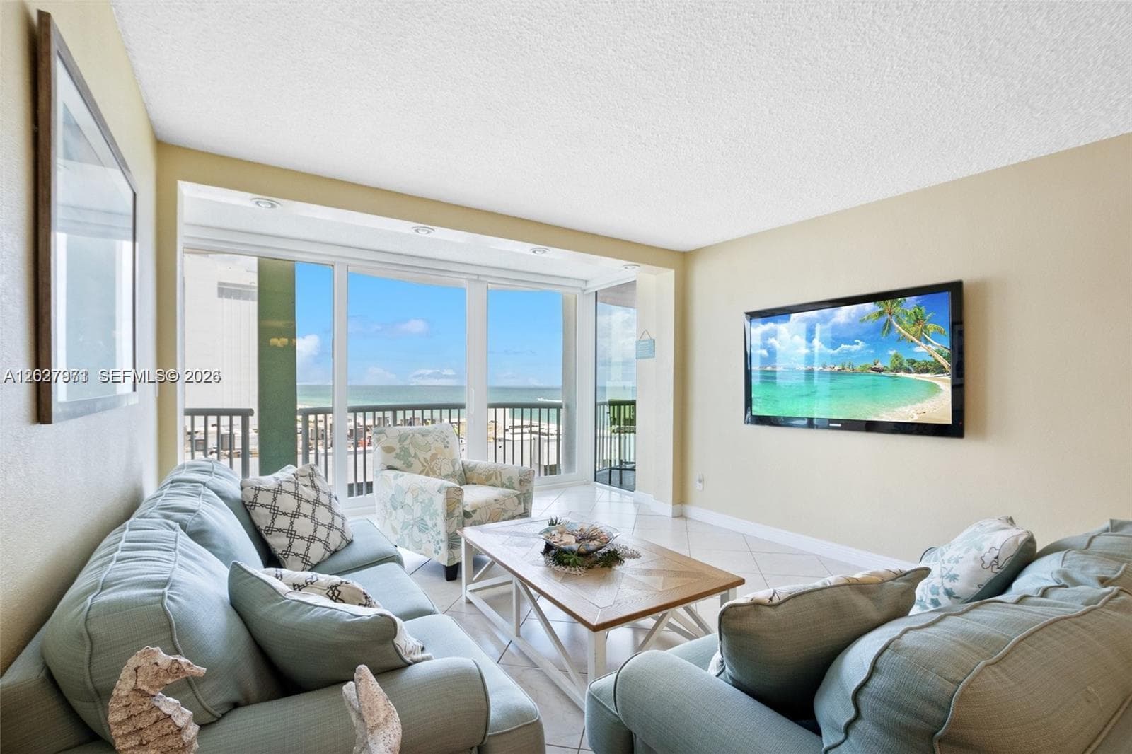5401 Collins Ave # 807, Miami Beach FL 33140 — 4