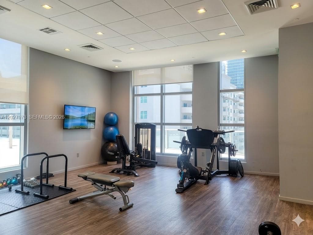 1100 S Miami Ave # 2305, Miami FL 33130 — 15