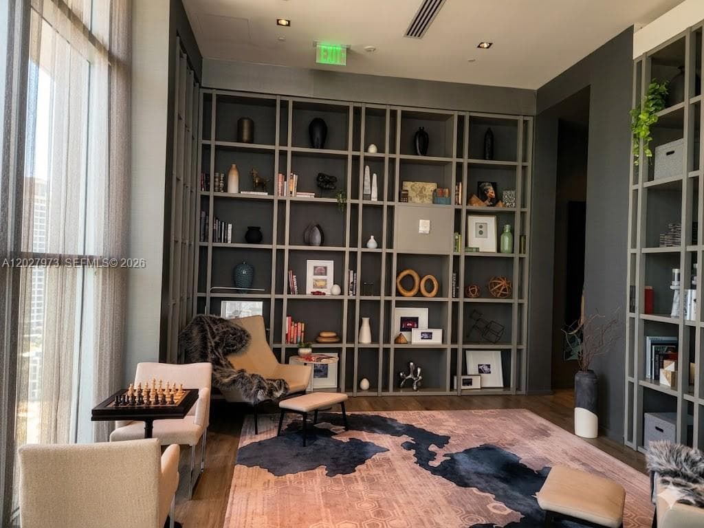 1100 S Miami Ave # 2305, Miami FL 33130 — 21