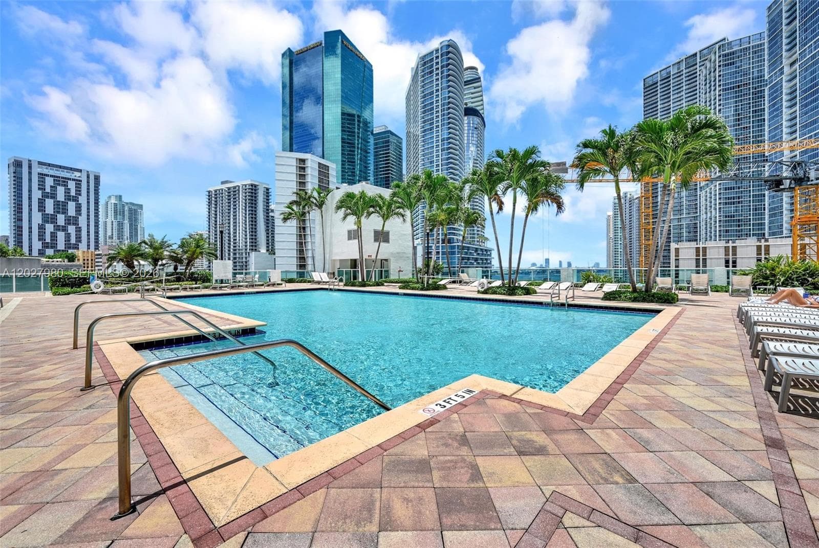 41 SE 5th St # 517, Miami FL 33131 — 42