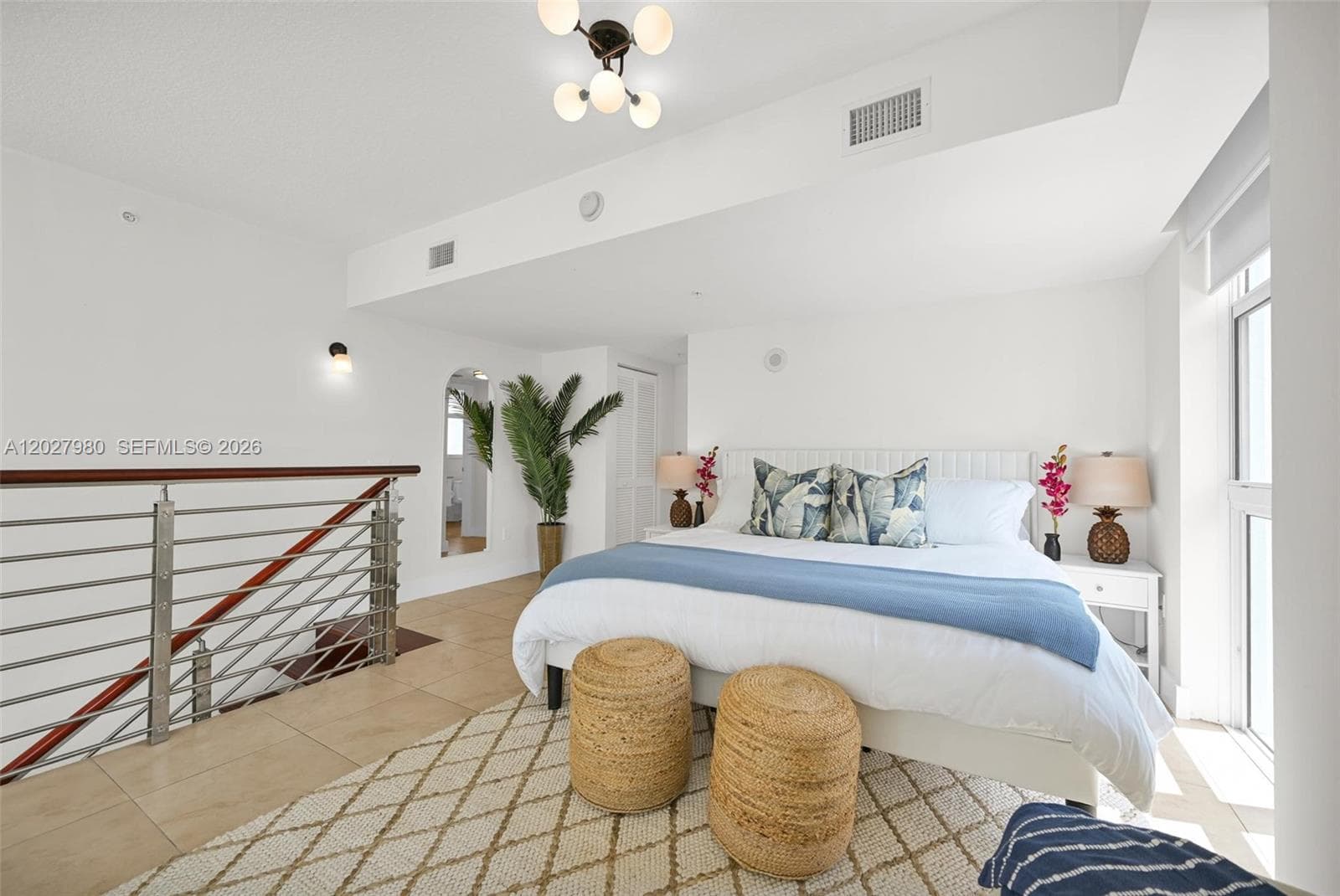 41 SE 5th St # 517, Miami FL 33131 — 13