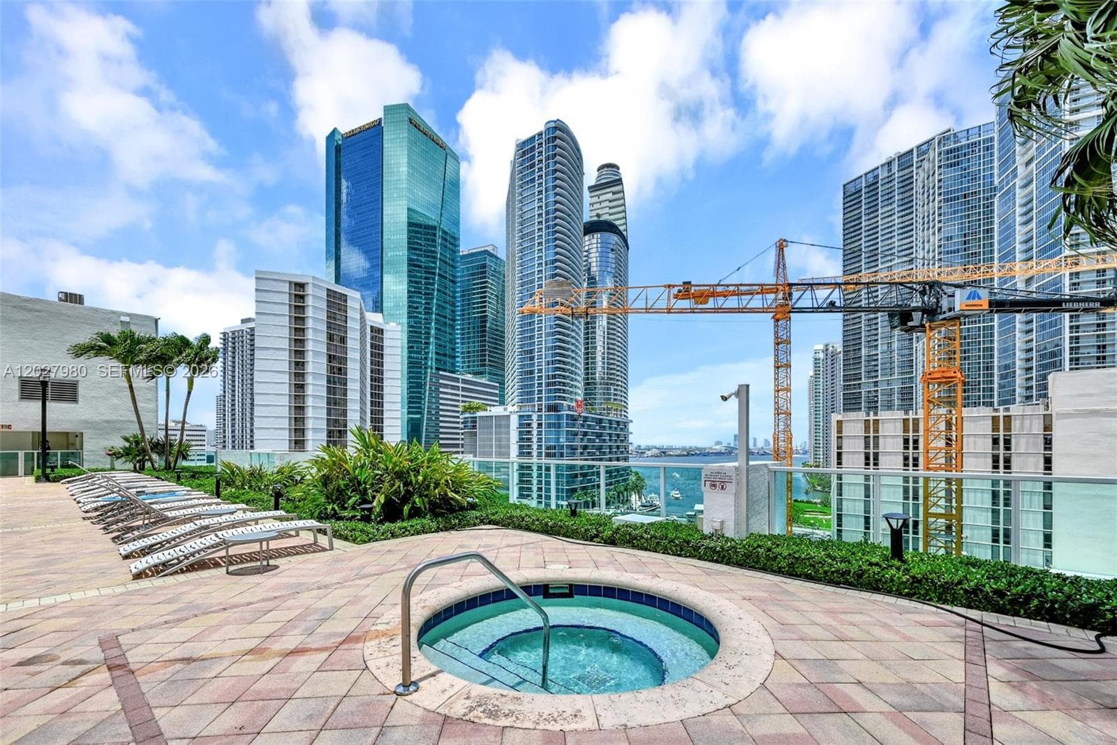 41 SE 5th St # 517, Miami FL 33131 — 43