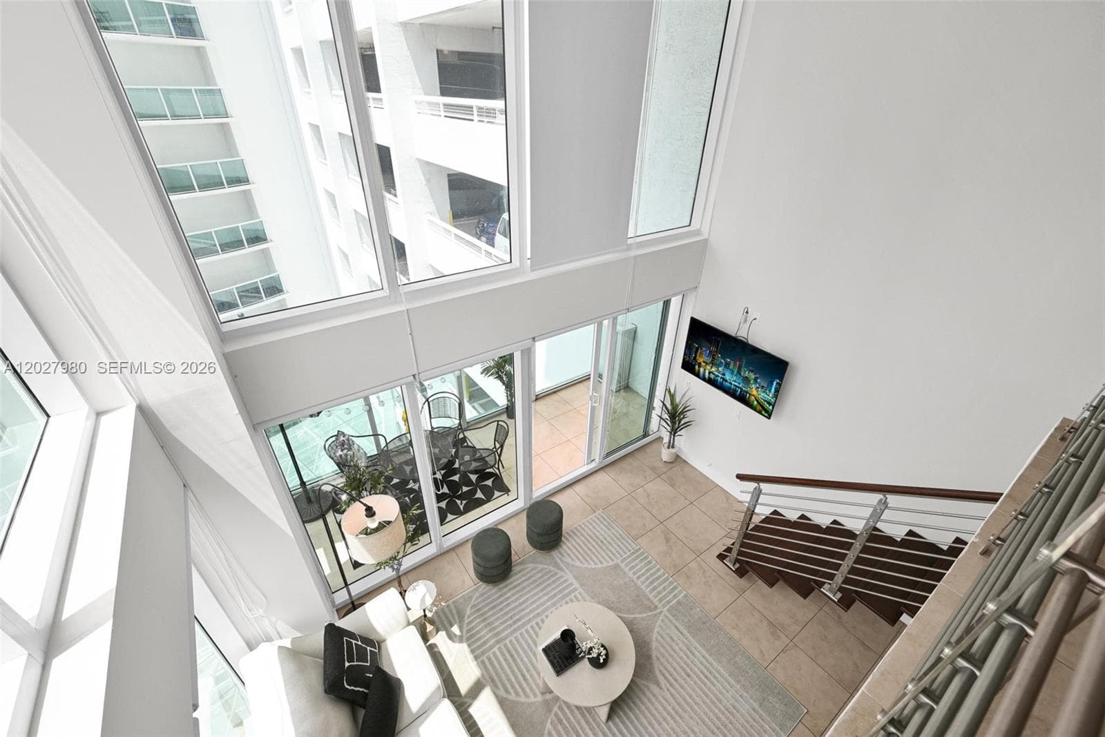 41 SE 5th St # 517, Miami FL 33131 — 22
