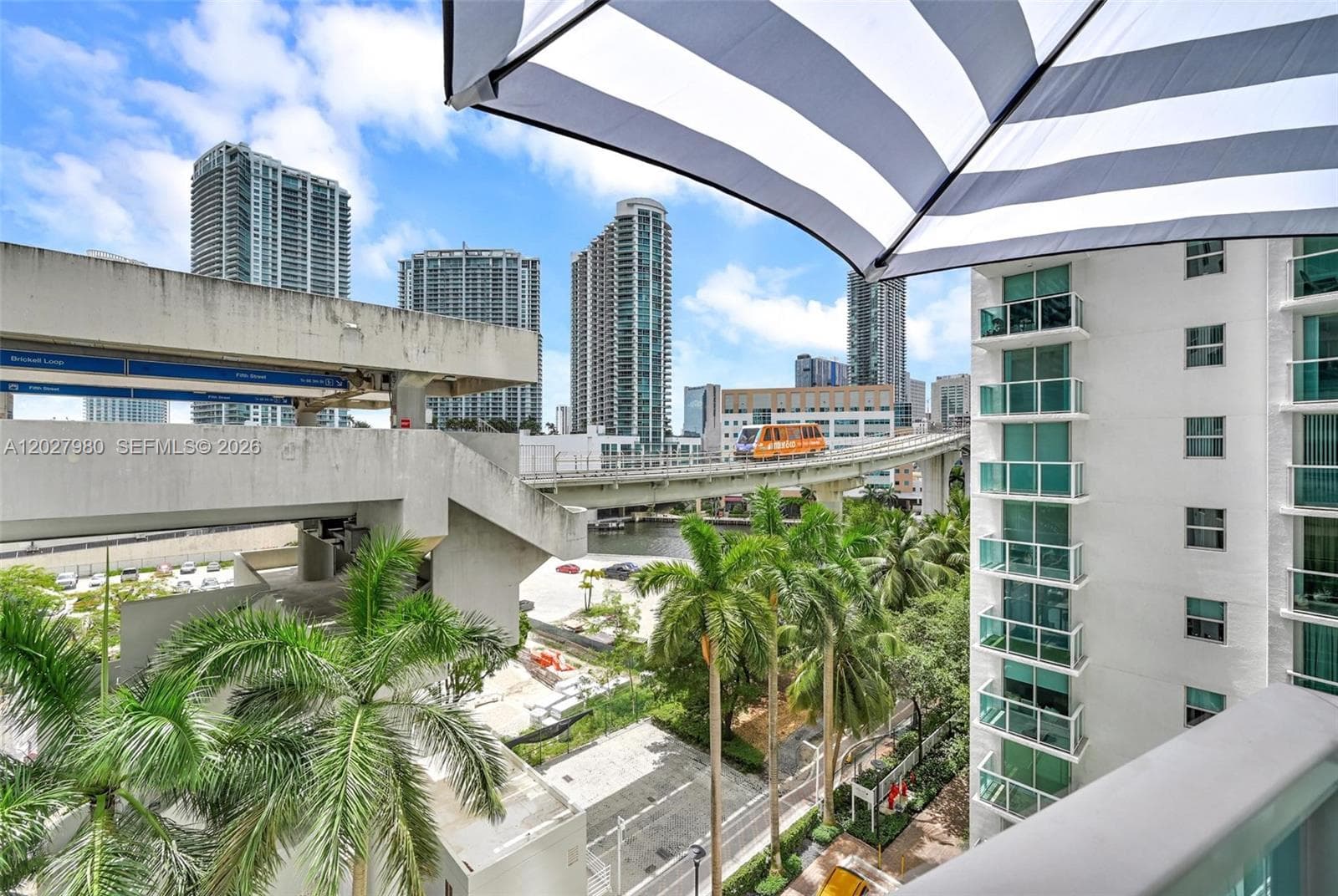 41 SE 5th St # 517, Miami FL 33131 — 36