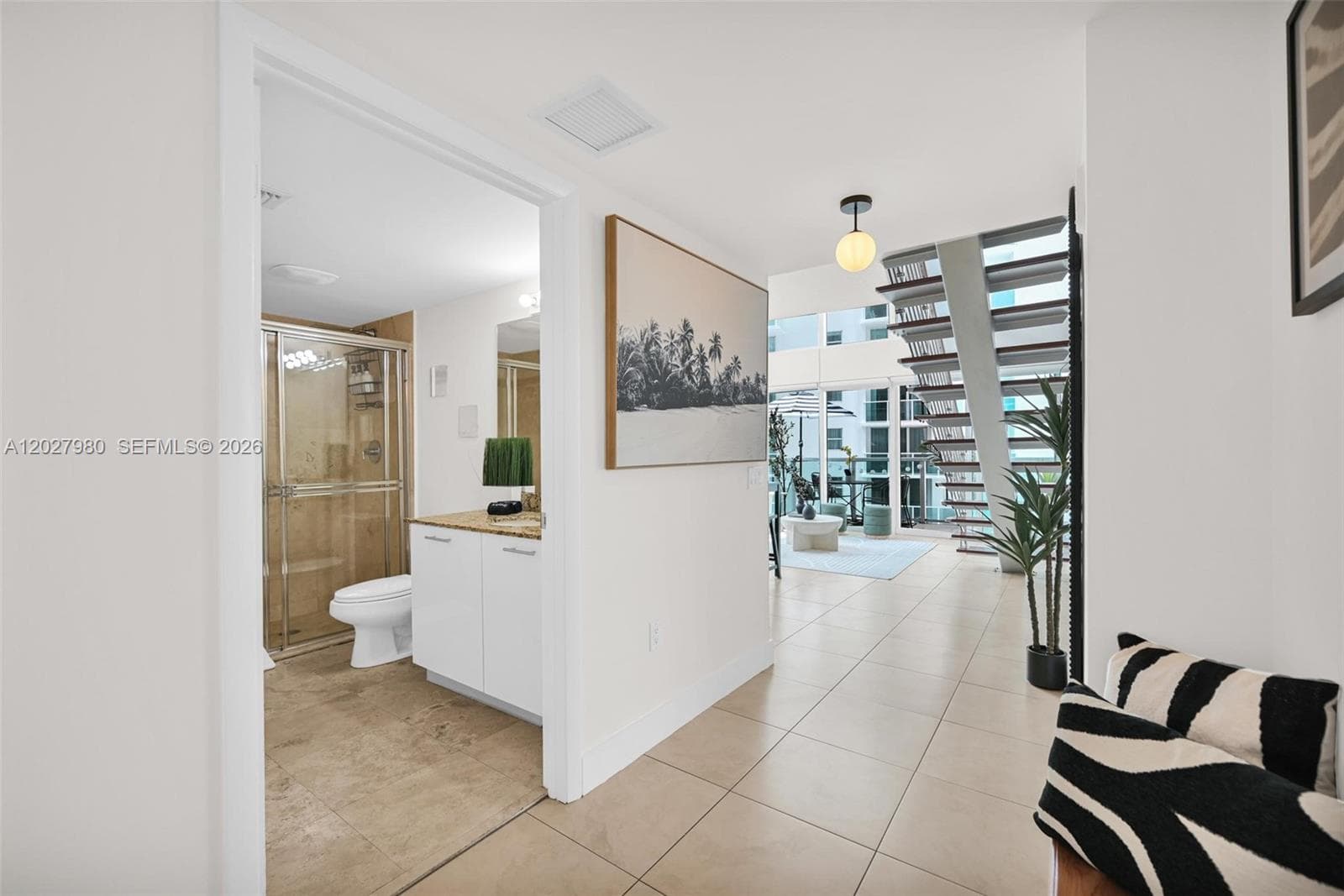 41 SE 5th St # 517, Miami FL 33131 — 28