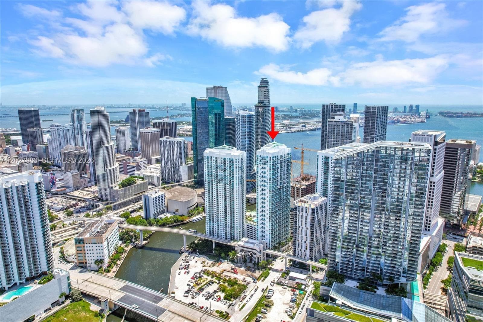 41 SE 5th St # 517, Miami FL 33131 — 37