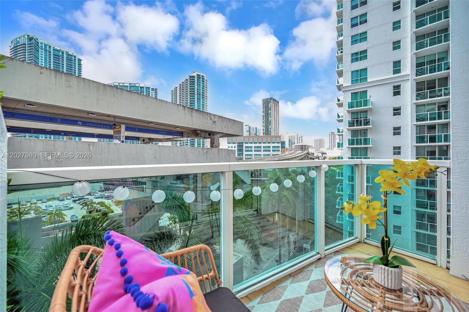 41 SE 5th St # 517, Miami FL 33131 — 35
