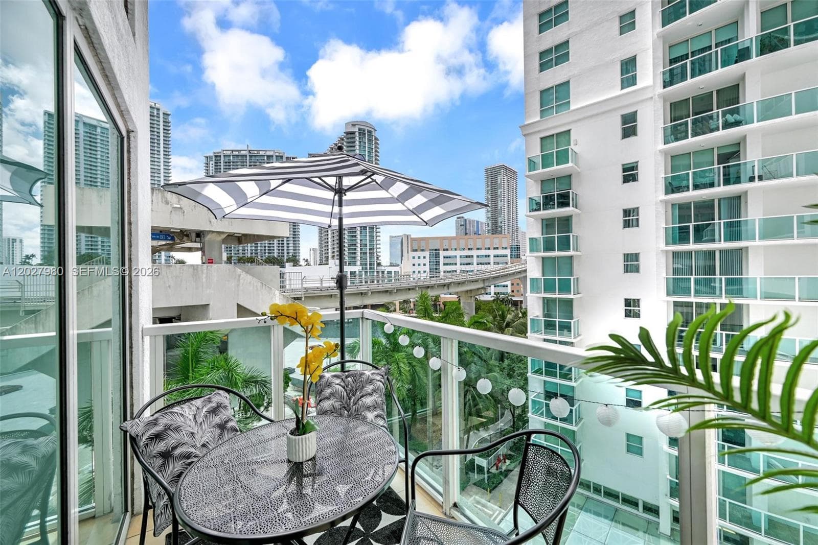 41 SE 5th St # 517, Miami FL 33131 — 4